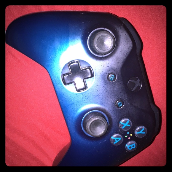 Xbox one controller - Picture 1 of 1